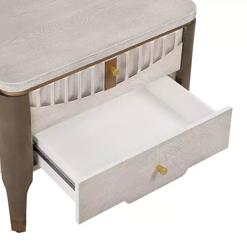 Table d'appoint décorative à motifs ondulés