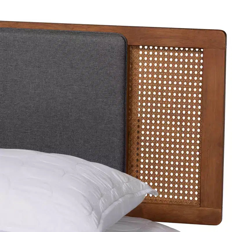 Lit plateforme en bois et tissu