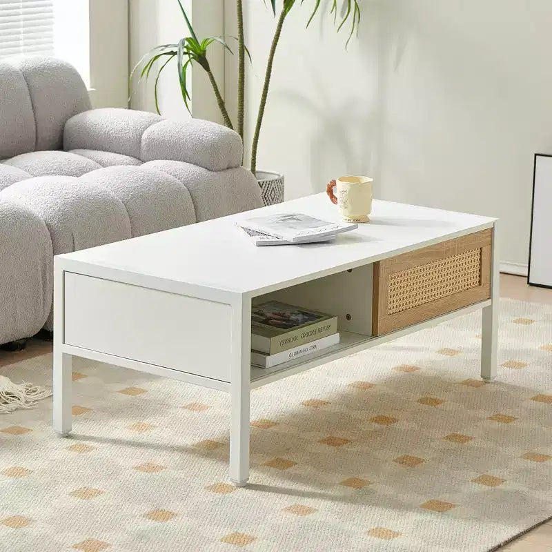 Table basse en rotin