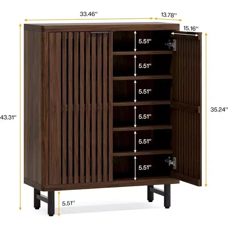 Meuble à chaussures à portes persiennes